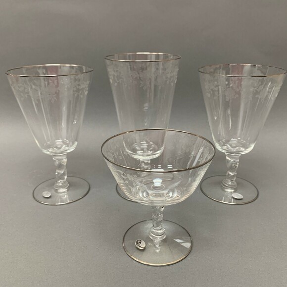Vintage Lotus Quality Platinum Trim Glass Glasses Clear Floral Flowers Lot of 4 - Picture 1 of 9
